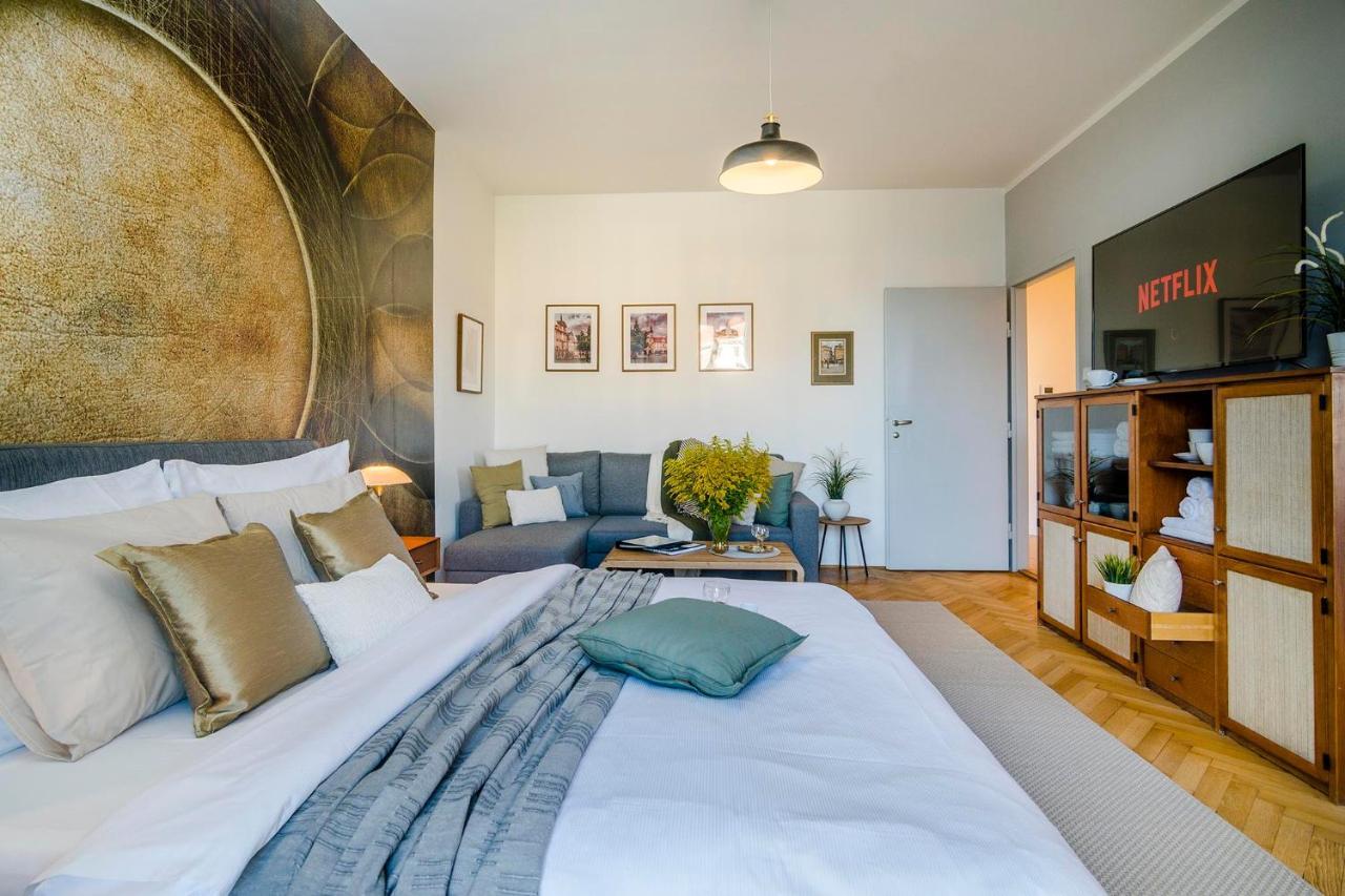 Apt In Center Prague Great View By Michal&Friends Luaran gambar